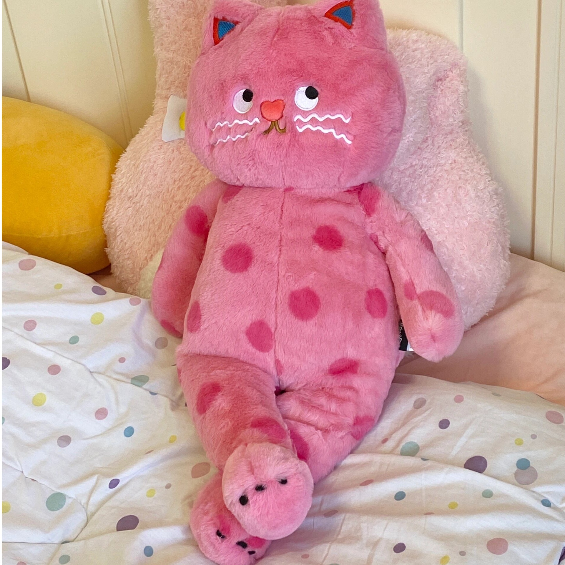 可爱粉色波点猫毛绒玩偶猫咪公仔抱枕靠垫娃娃靠枕送女生生日礼物