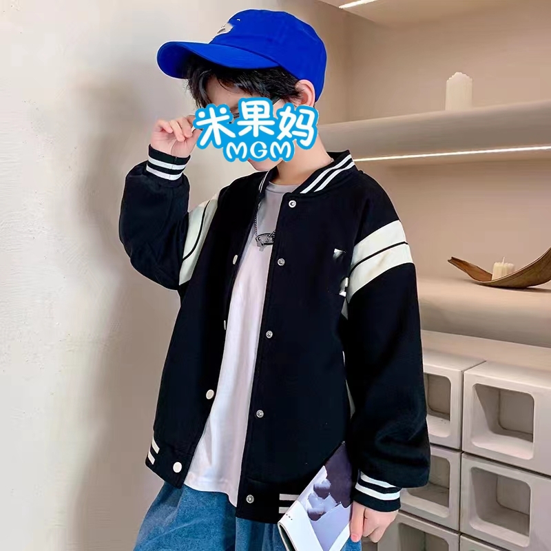 儿童秋冬新款时髦一体绒拼接棒球服外套D4537