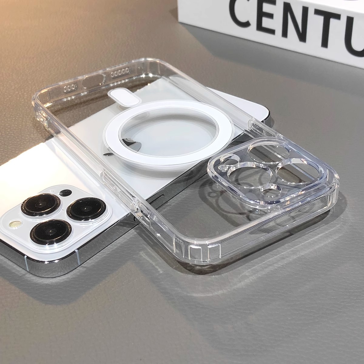 适用苹果15手机壳透明磁吸iPhone14ProMax精孔全包气囊创意保护套