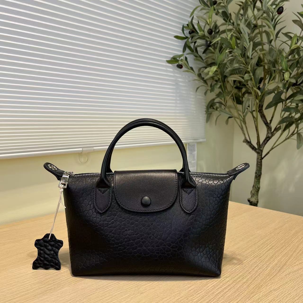 【燕子】新品单肩斜跨时尚简约女包休闲女士经典肩包百搭潮流9833