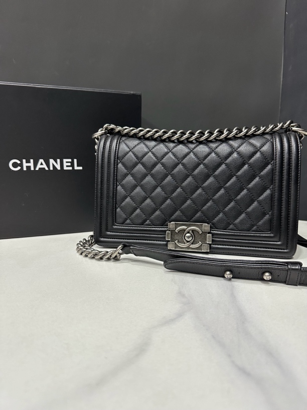 95新  街角/香奈儿黑银leboy中号包26开25cm/19610037