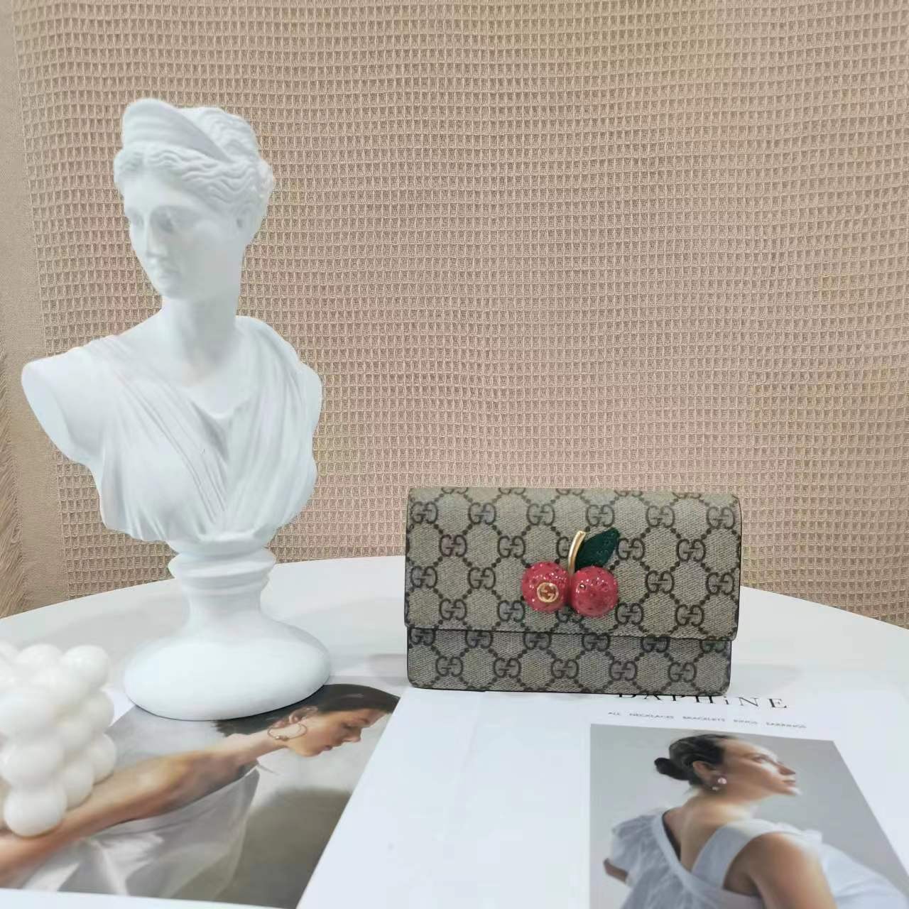 95新 GUCCI/古驰 gucci樱桃 mini 单肩斜挎链条包/公价7700/严选
