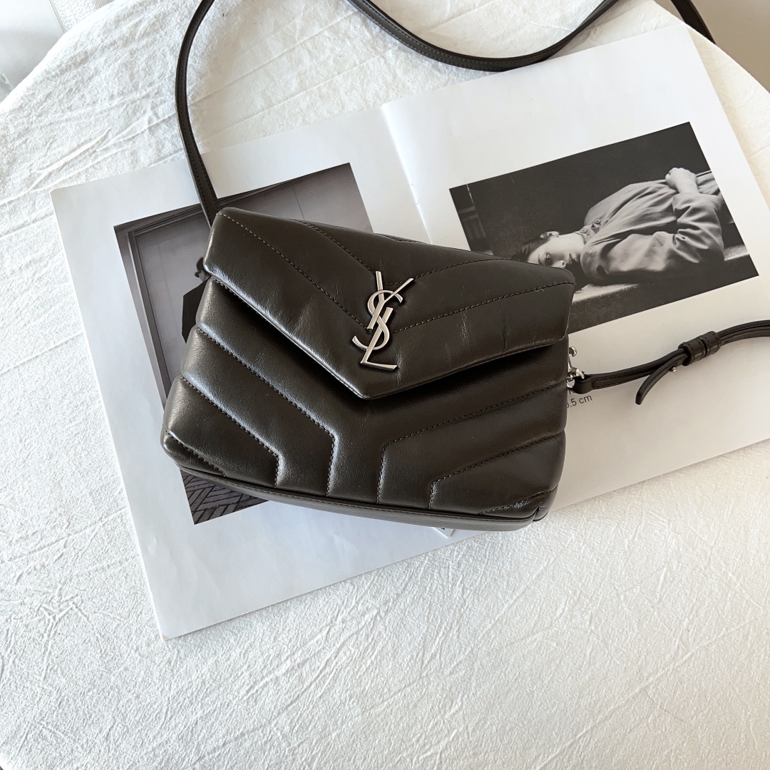 99新 YSL/圣罗兰 loulou小方包灰银单肩斜挎包/公价13500/严选