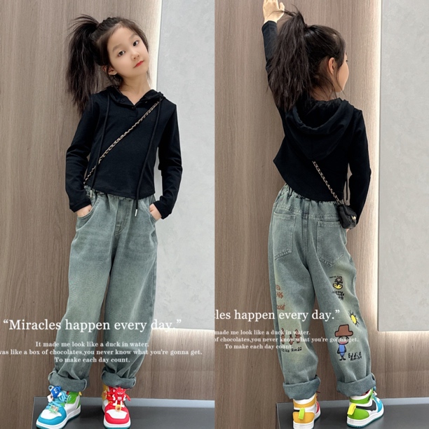 女童2024春季套装女宝时髦连帽短款卫衣长袖衫宽松休闲直筒牛仔裤