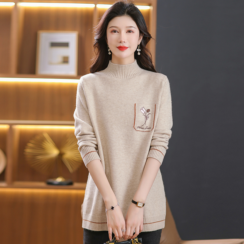 半高领毛衣女套头中长款秋冬内搭洋气宽松大码针织打底衫遮肉显瘦