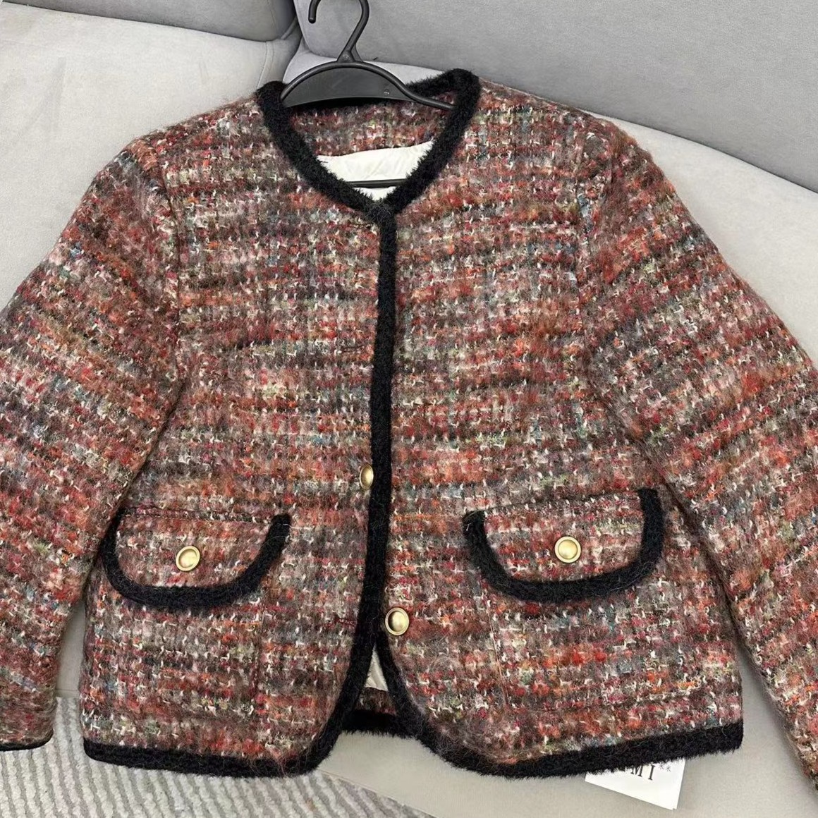 【叶子服饰】冬季新款红色格子编织小香风外套23252