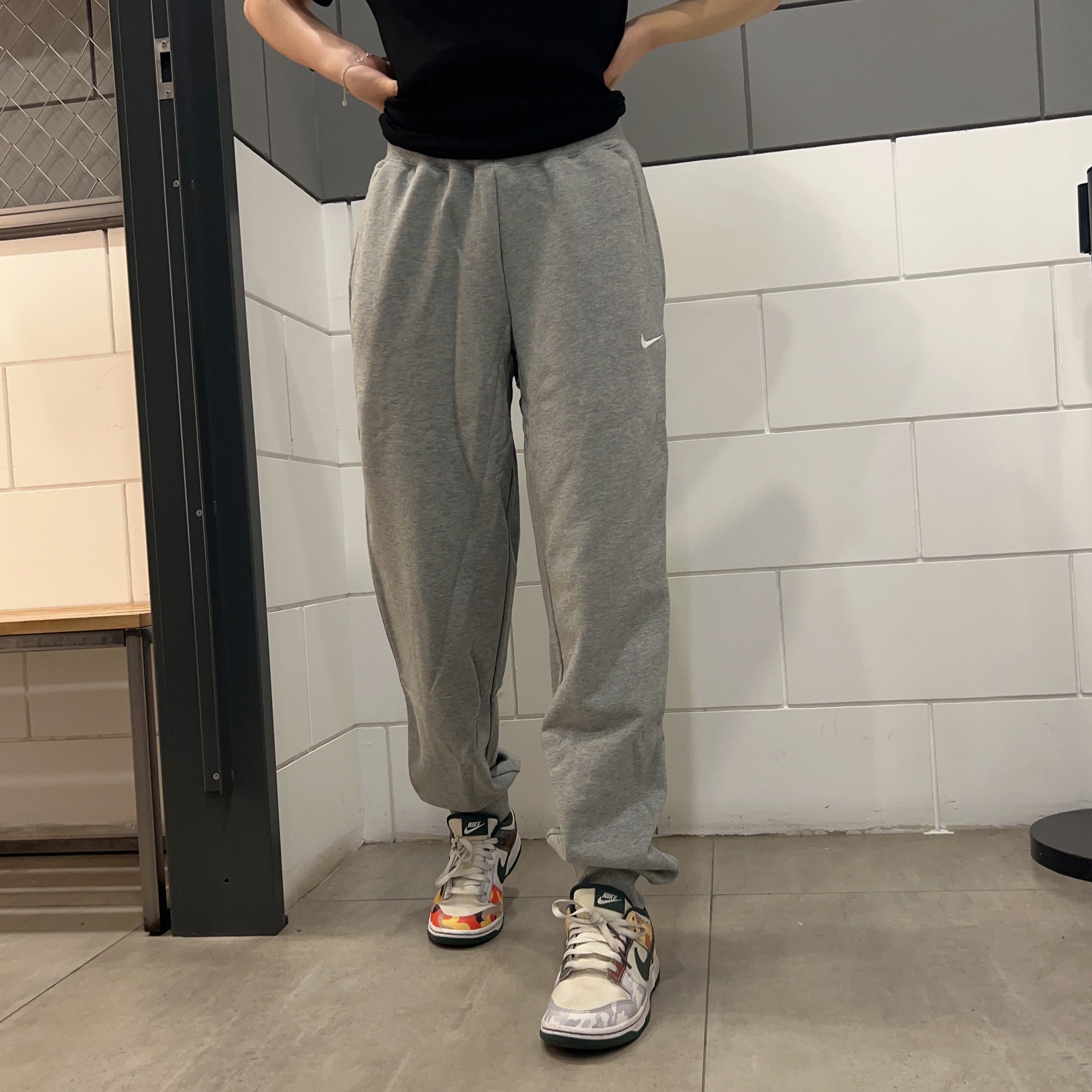Nike耐克 刺绣小标男女款运动长裤 528717 Q