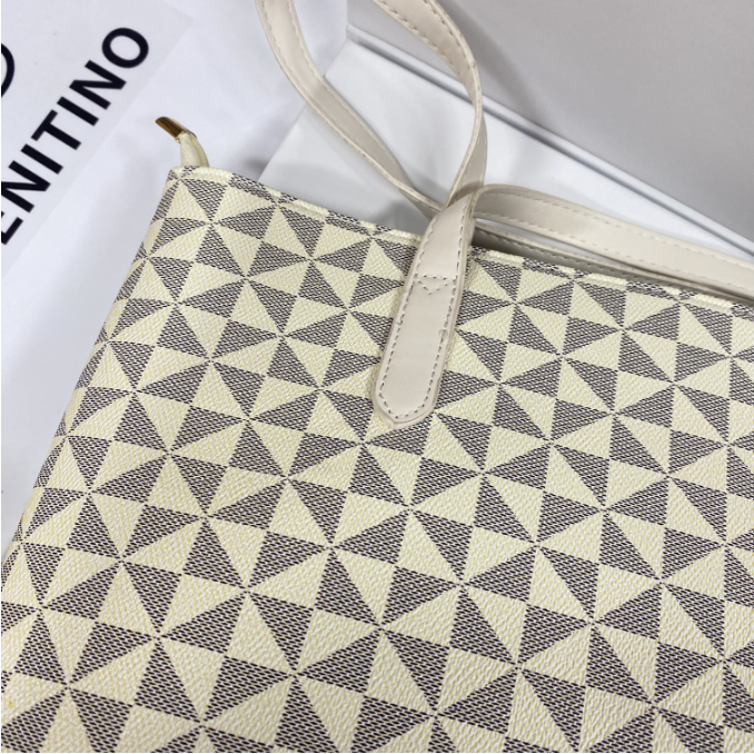 24-2新款百搭单肩斜挎包时尚女士潮流