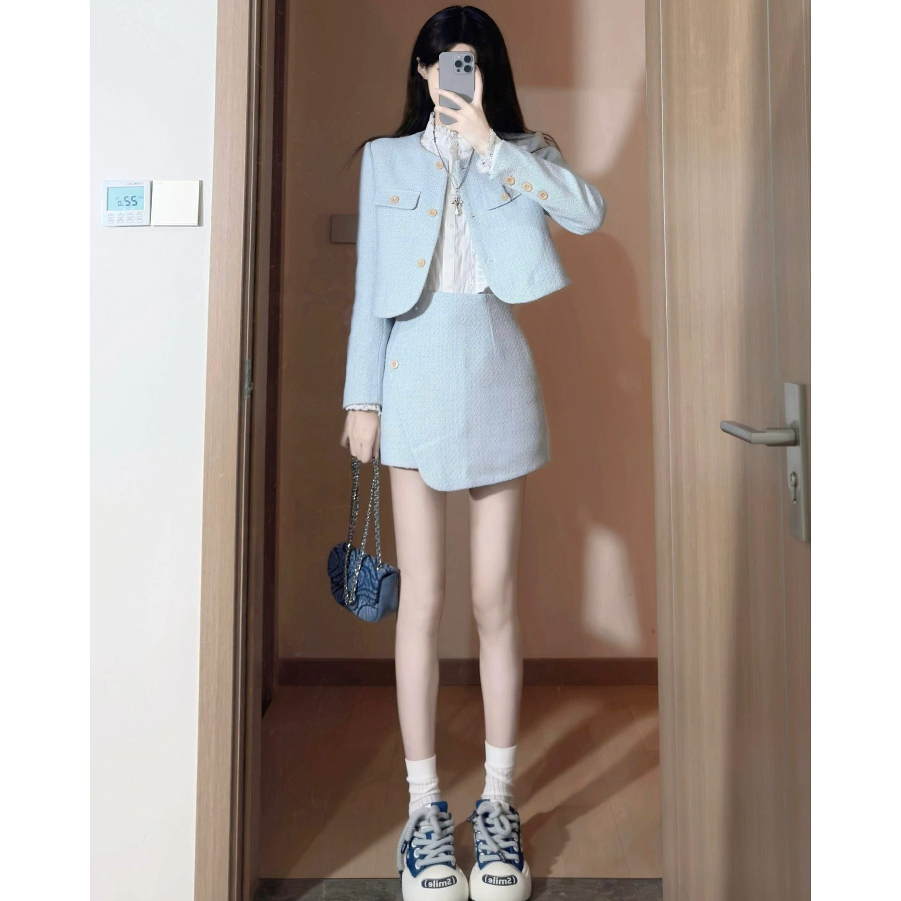 法式气质2023秋冬新款奶味蓝甜妹小香风套装女高腰短裙温柔两件套