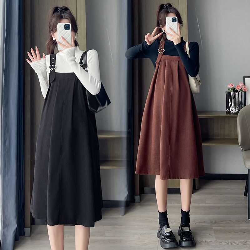 【昕昕家】孕妇装时尚秋冬季大码百搭辣妈爱心扣孕妇装背带裙+毛衣