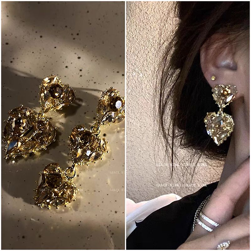重工巴洛克爱心耳环不对称耳钉高级轻奢耳饰