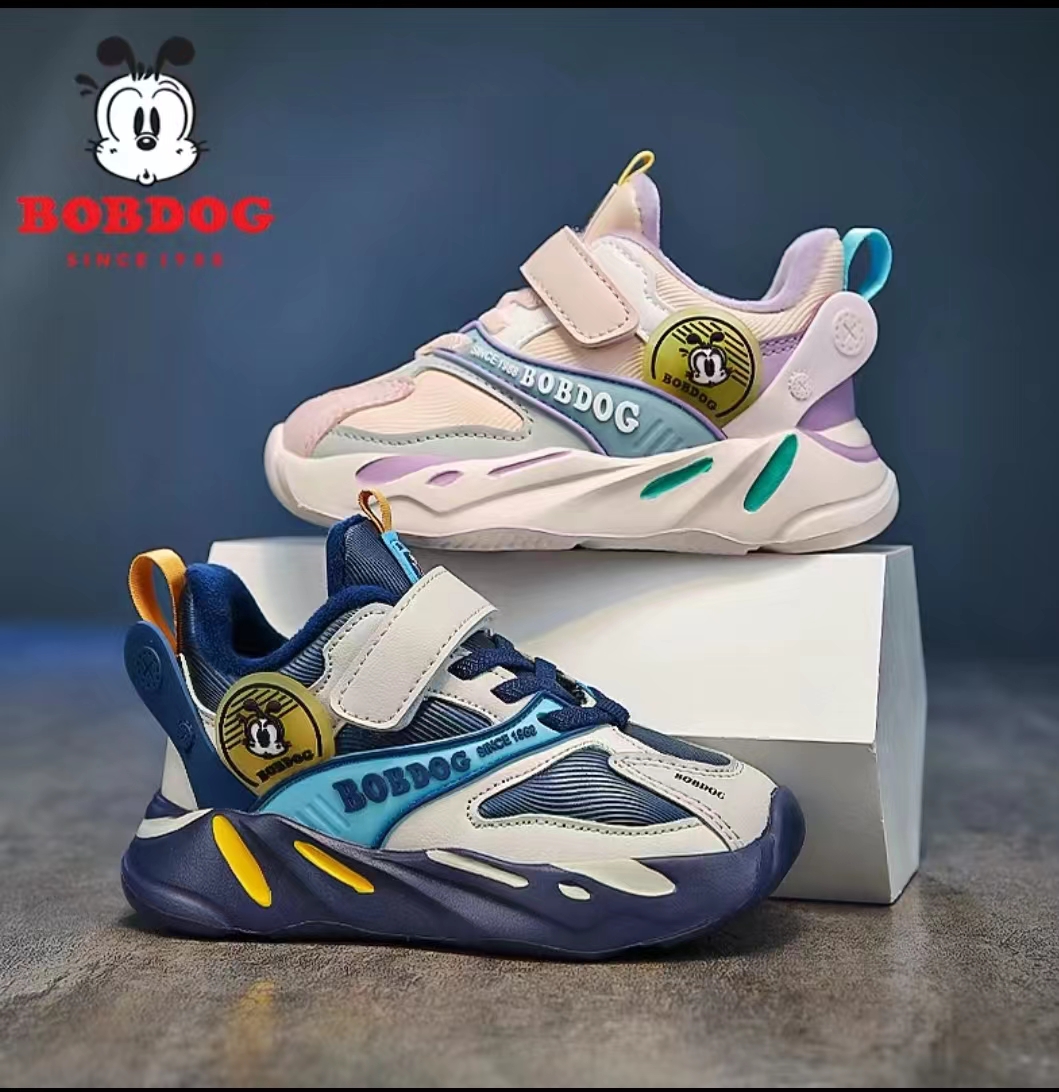 巴布豆童鞋冬季加绒二棉加绒皮面软底6-12岁男童女童秋冬运动鞋