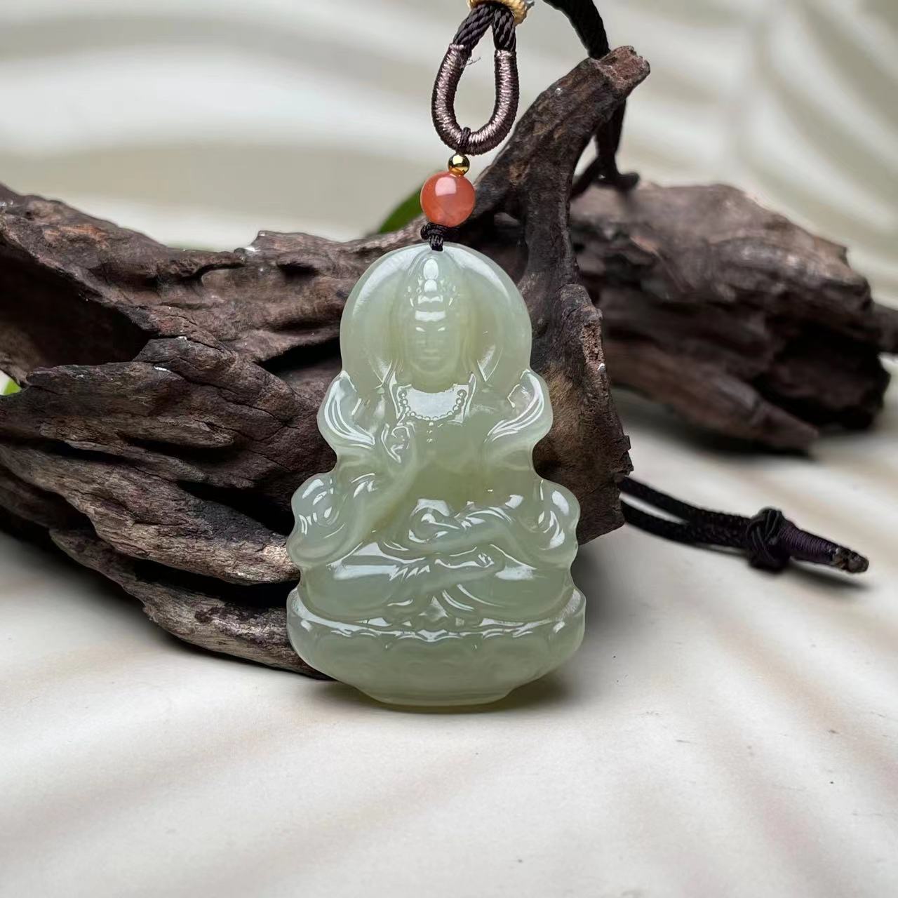 玉美人菲菲-36297和田玉吊坠-莲花座观音