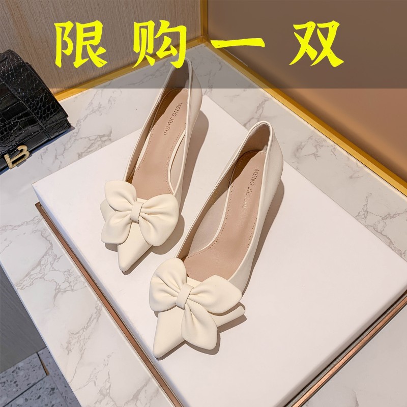红蜻蜓牌细跟小高跟鞋女2023年春季新款法式软皮白色蝴蝶结中跟