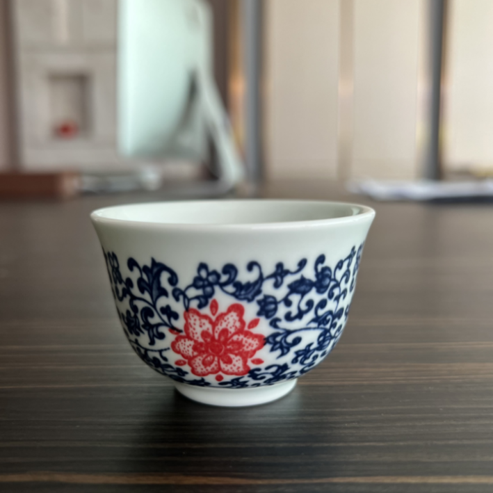 缠枝莲小杯手绘复古陶瓷【拍1发3】