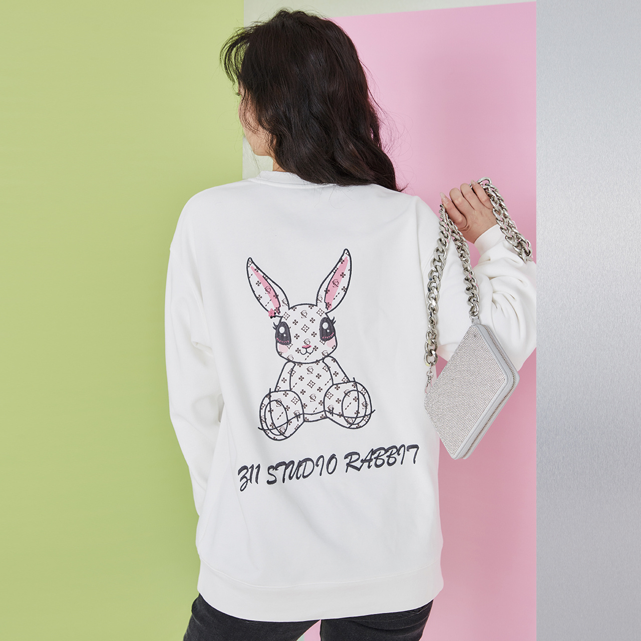 Z11女装新款创意兔子图案重工珍珠装饰休闲宽松舒适卫衣Z21AG925