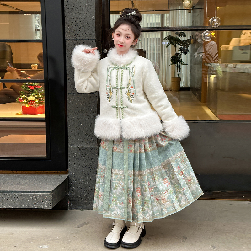 女童明制汉服冬季加厚中国风马面裙套装儿童过年唐装高端拜年服装