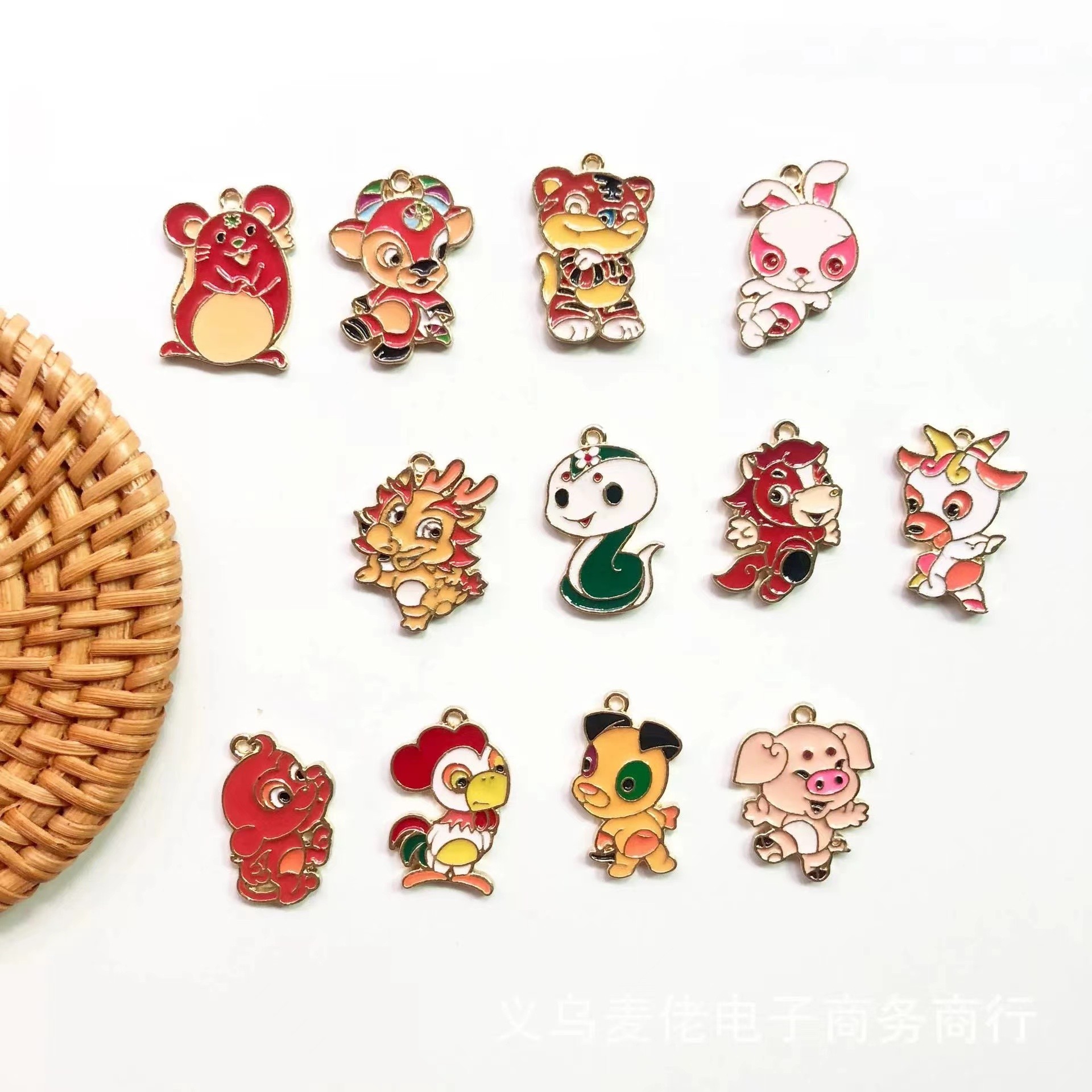 珐琅彩色DIY生肖配件（闺蜜）