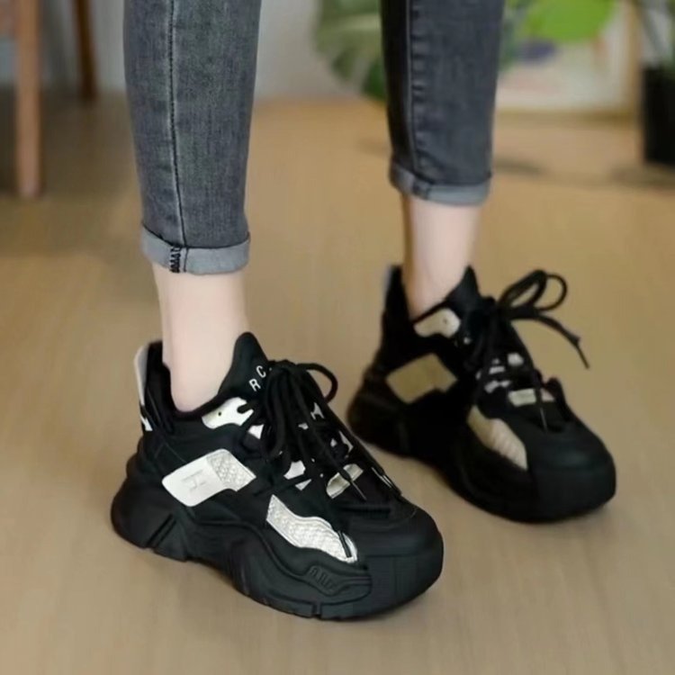 红蜻蜓牌厚底休闲鞋女2024年秋冬新款超轻底拼色花式系带老爹鞋冬