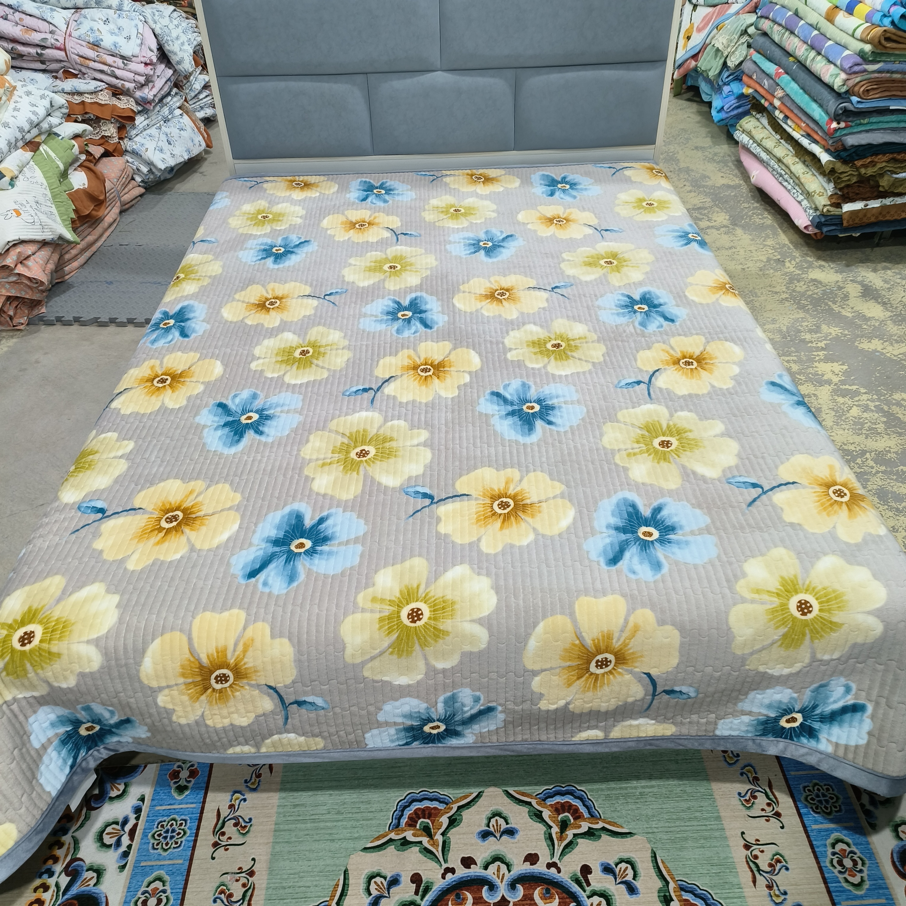 牛奶绒宽边床盖【巴顿庄园-紫】2米✘2.3米