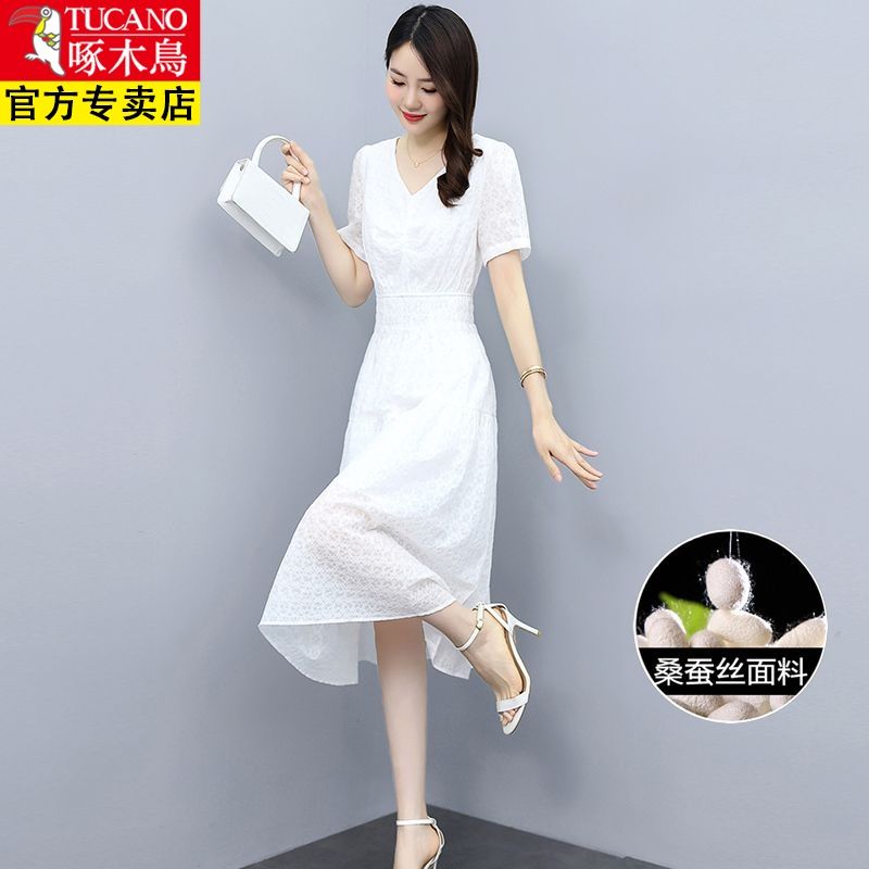 啄木鸟白色气质收腰显瘦连衣裙女2023新款夏季桑蚕丝高级感裙子