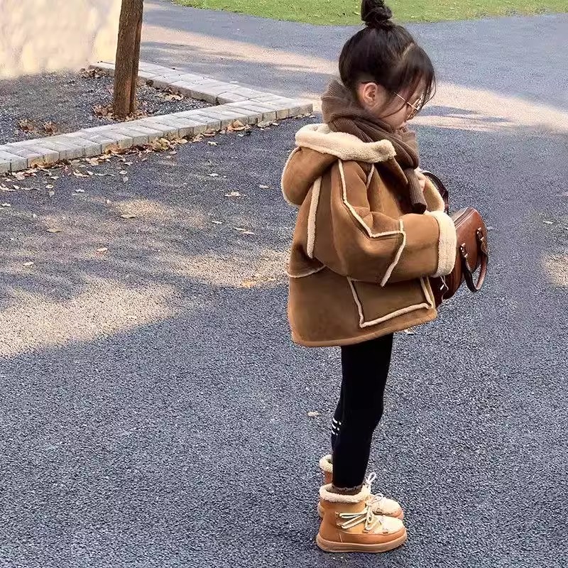 女童外套冬季儿童冬装2023新款韩系风洋气女孩加厚一体绒呢大衣