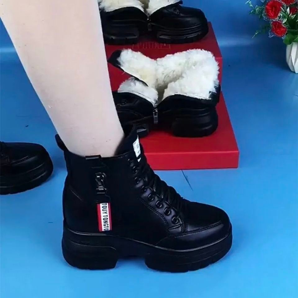 断码意尓康内增高马丁靴秋冬加绒英伦风百搭女鞋显瘦小个子短靴