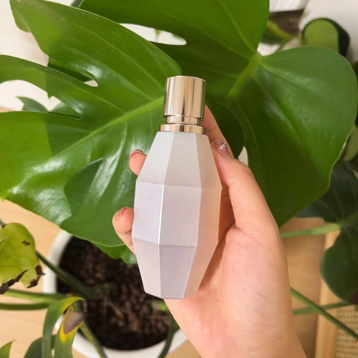 【言言专属0】维特鲜花香露水版香水