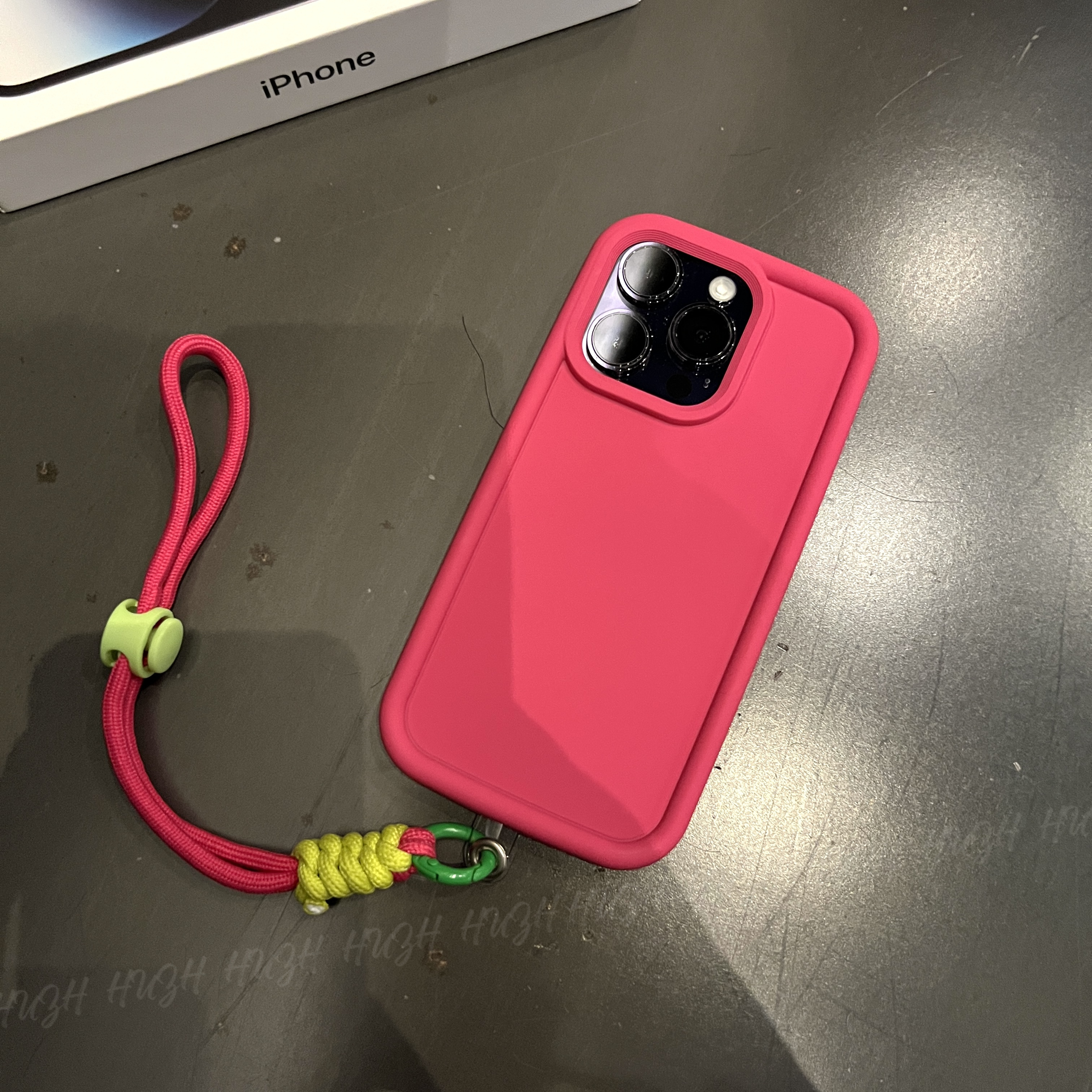 多巴胺色系苹果iPhone14便携15带挂绳13pro纯色12肤感15pro手机壳
