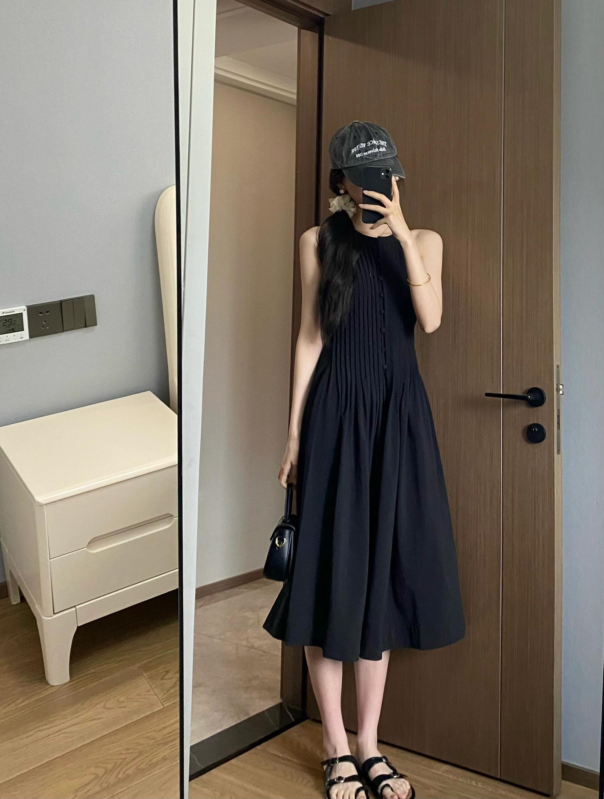 气质淑女高级感百搭连衣裙辣妹学院风小个子春装新款设计感2024年