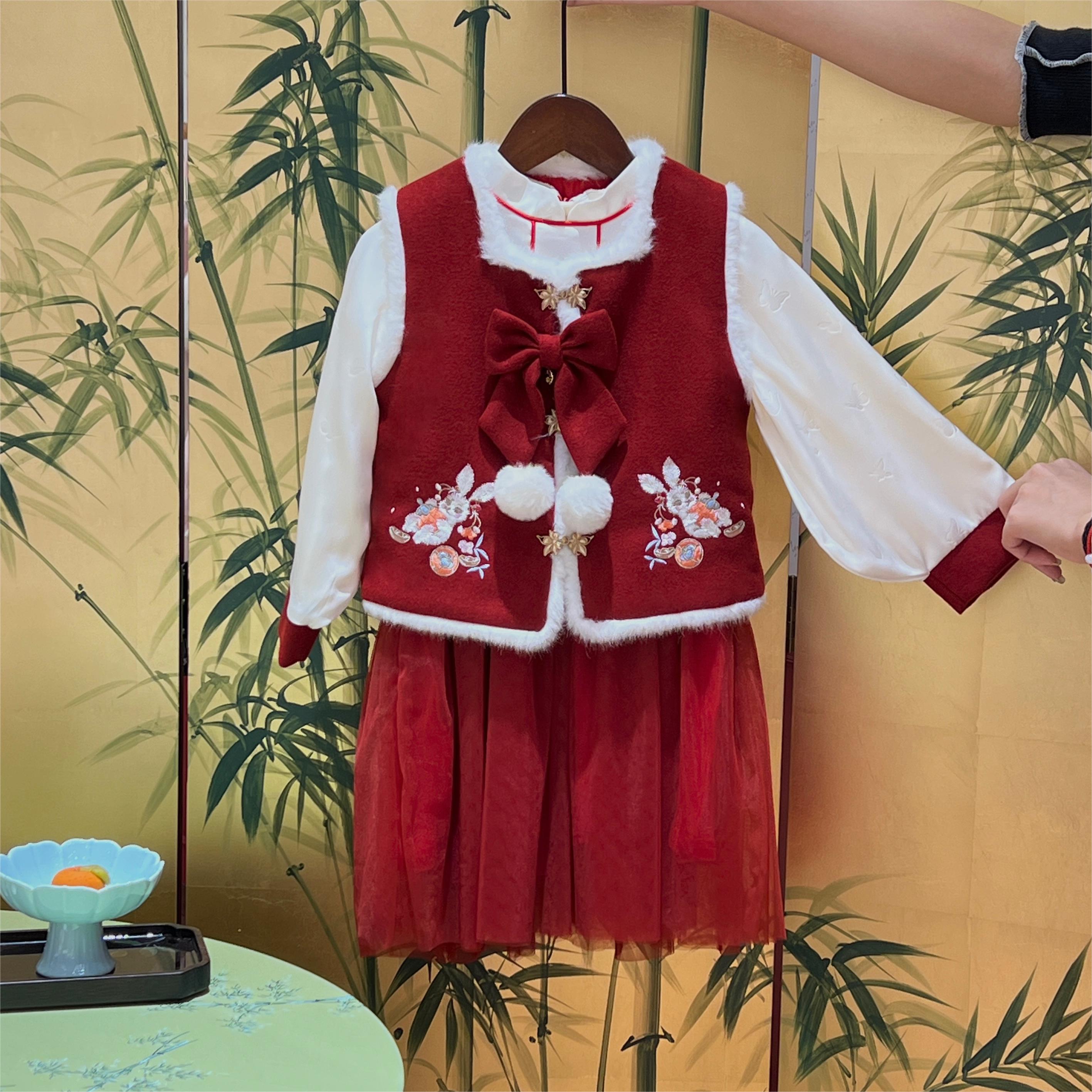 XYGW-7166- 儿童国风大蝴蝶结马甲裙套装（冬款年服）