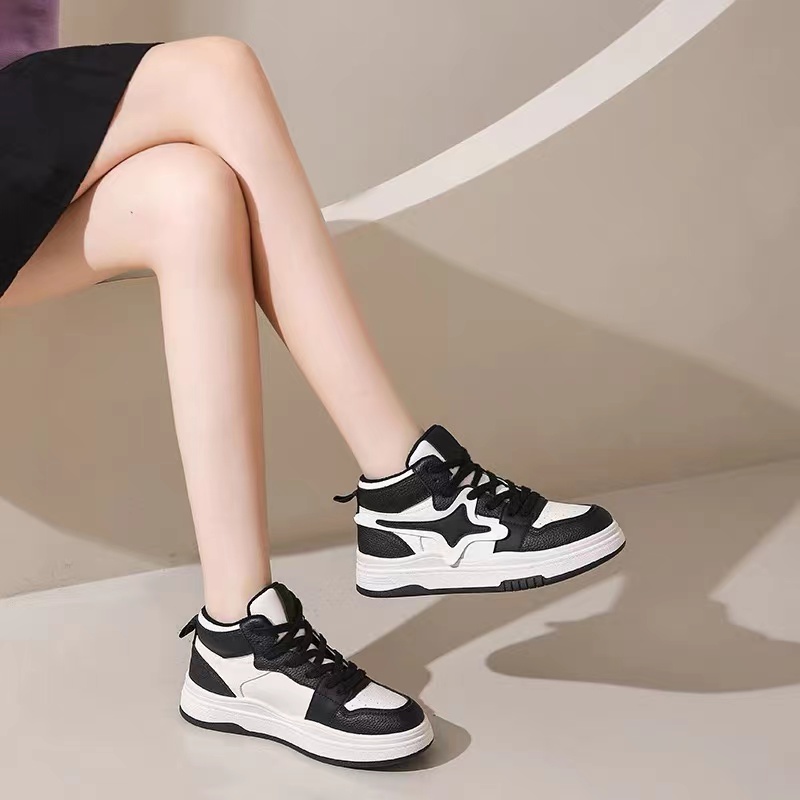 线下卖599牛皮厚底板鞋23618