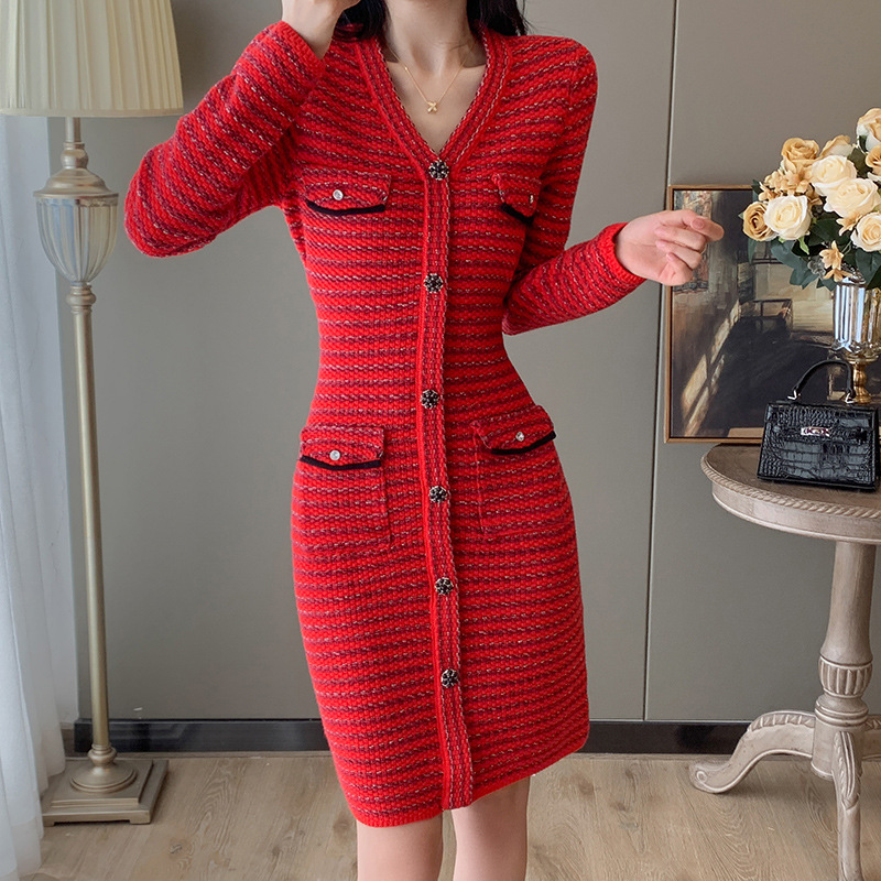 红色本命年小香风高级感针织连衣裙女2024春季新款内搭毛衣冬裙红