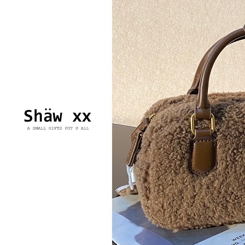 Shaw xx【奶油泡芙】新款头层牛皮百搭时尚真皮单肩毛绒小方包