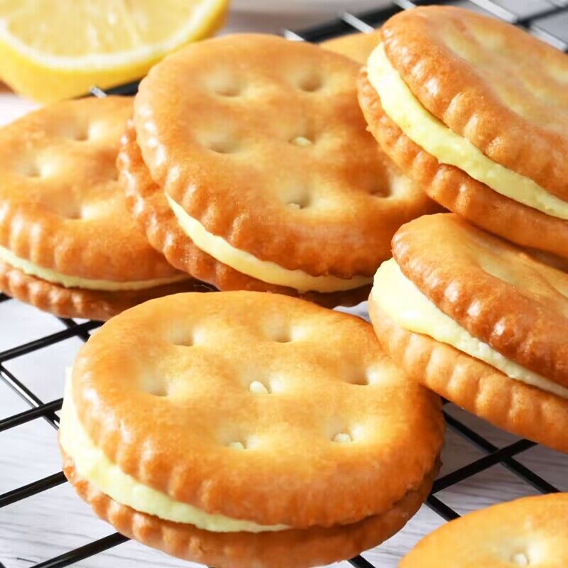 冰淇淋夹心饼干青柠檬味儿童零食香浓烘焙小圆饼干休闲整箱零食