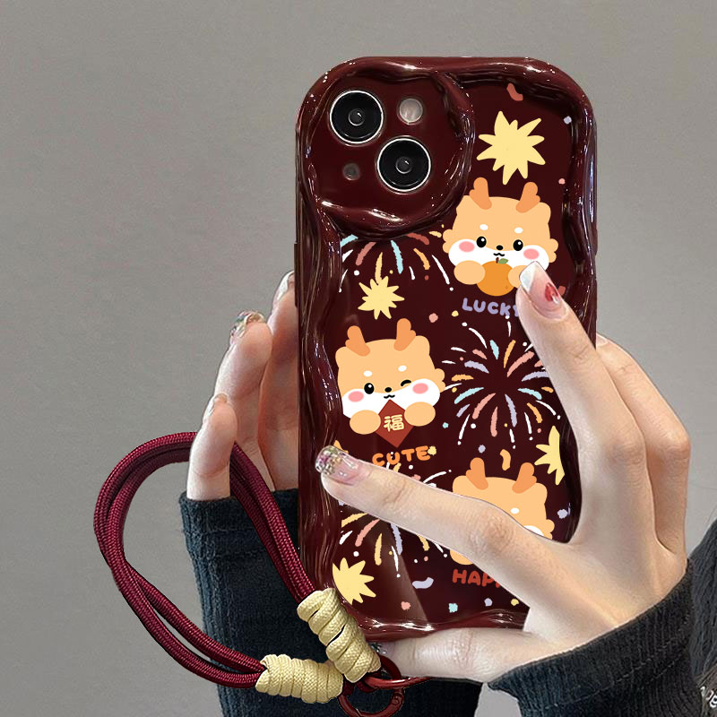 富典龙年快乐苹果iPhone15/14/13华为vivo小米OPPO曲边纹手机壳女