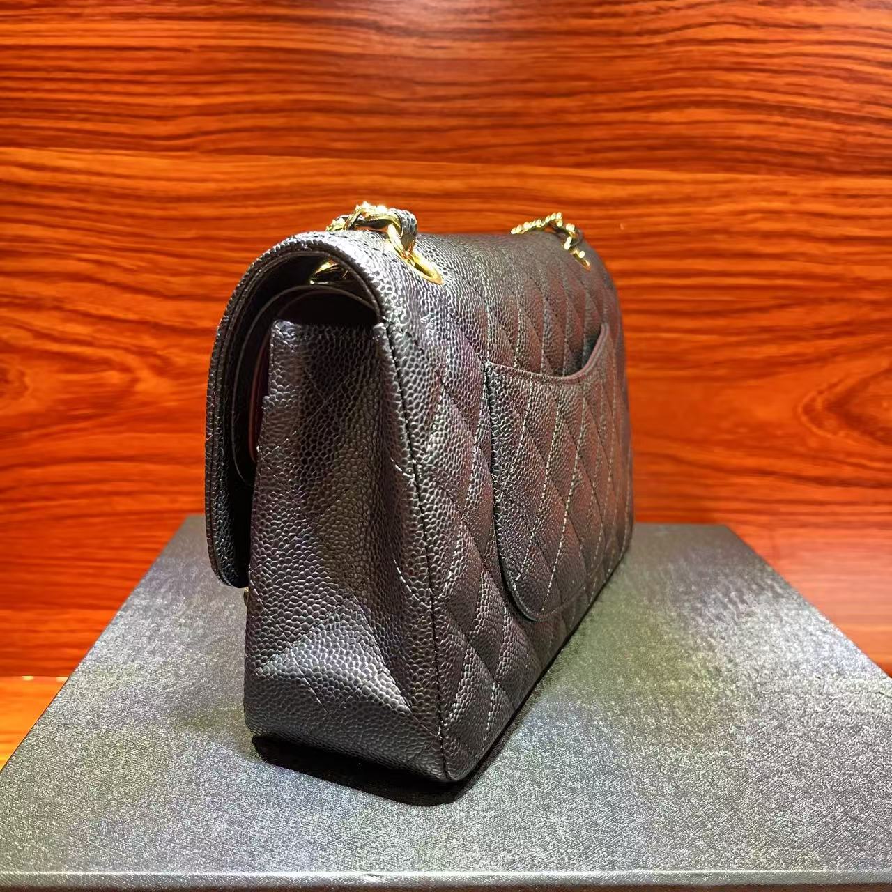 FF新款时尚百搭女士真皮单肩斜跨包03