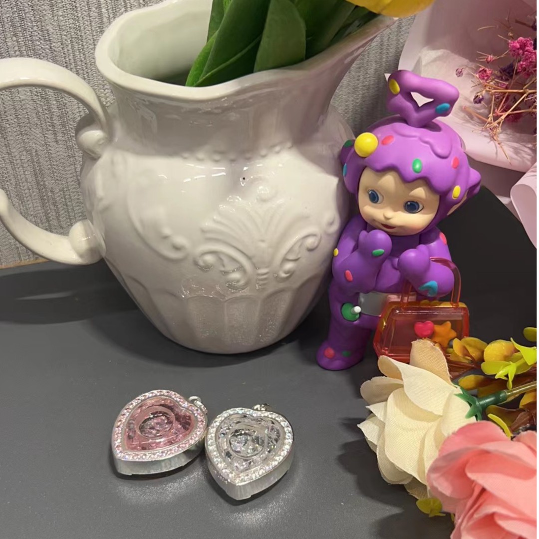 Y487银色 s水心锁心形形状摆件