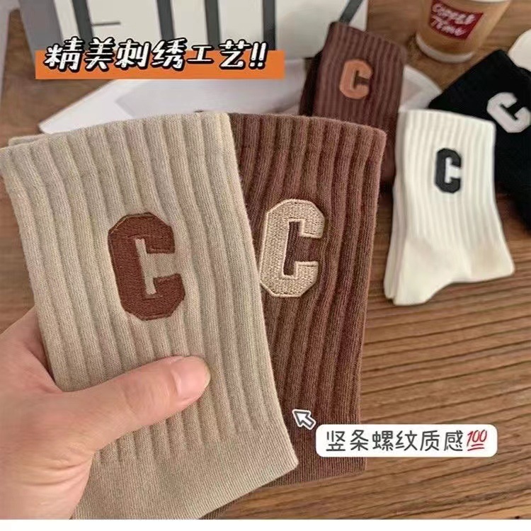 棕色袜子女长筒袜秋冬季纯棉高筒字母C外穿网红鲨鱼裤中筒袜ins潮