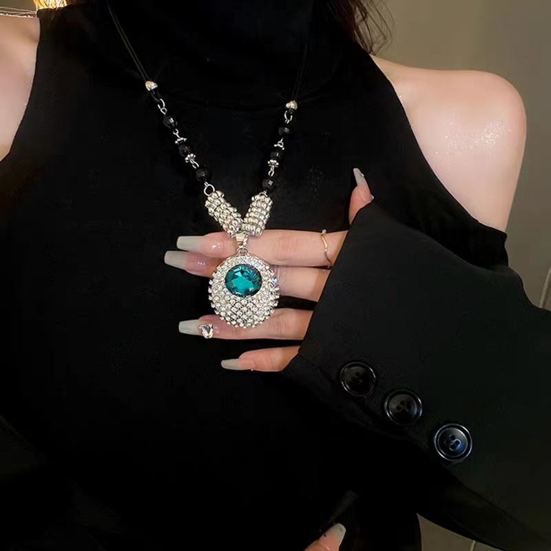 铜合金仿水晶吊坠 毛衣链潮项链女轻奢小众设计感夏季夸张吊坠