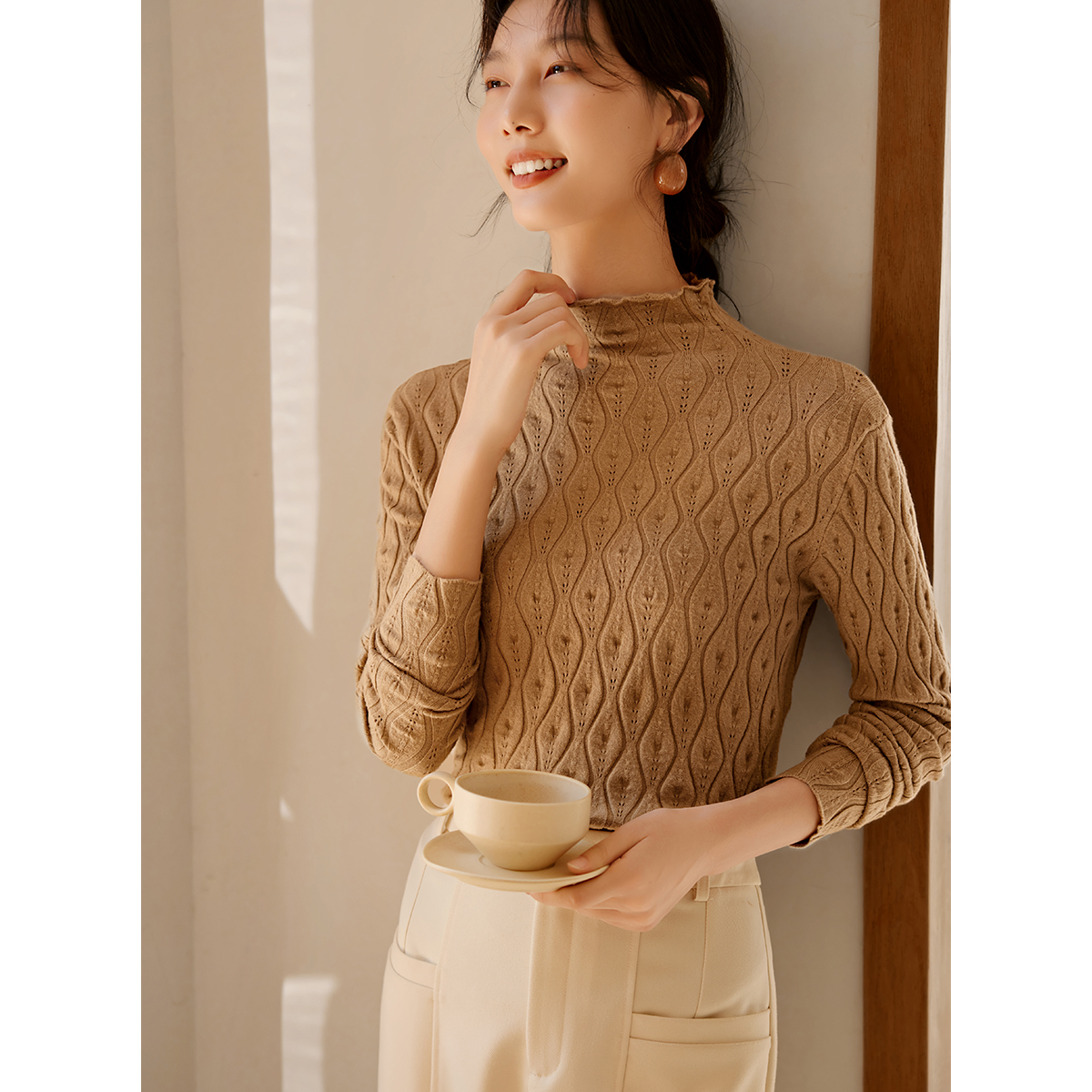 XWI/欣未23秋冬新显瘦肌理感百搭半高领保暖针织打底衫