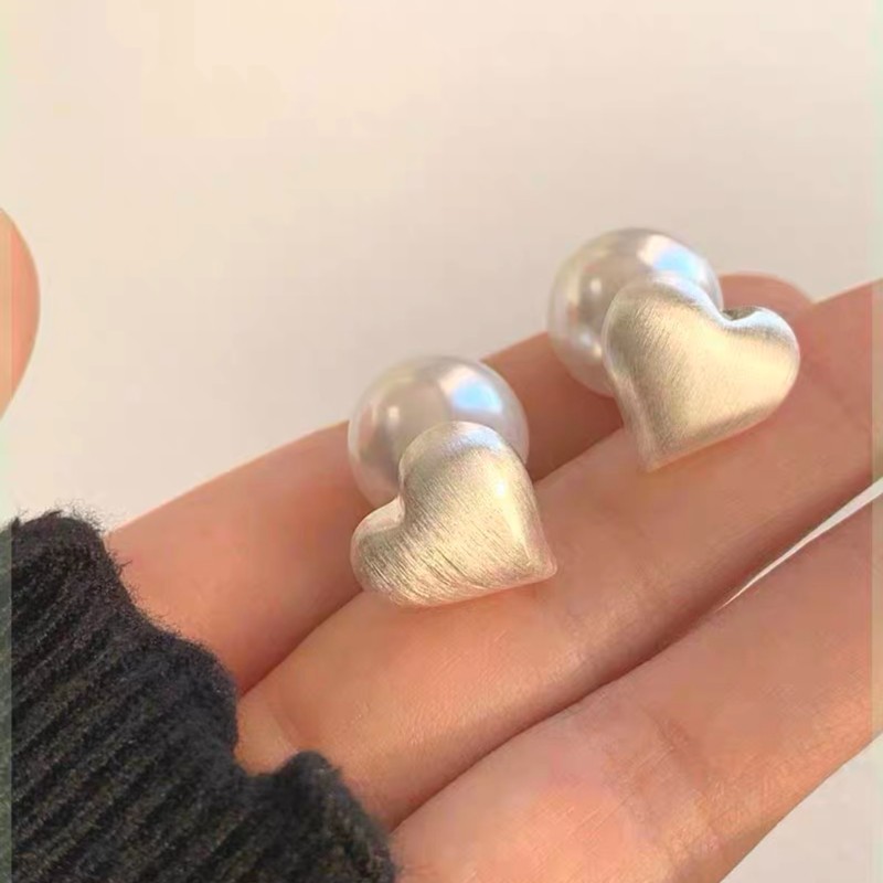 铜合金仿珍珠耳饰 韩版高级拉丝爱心可爱气质精致冷淡耳环F2094