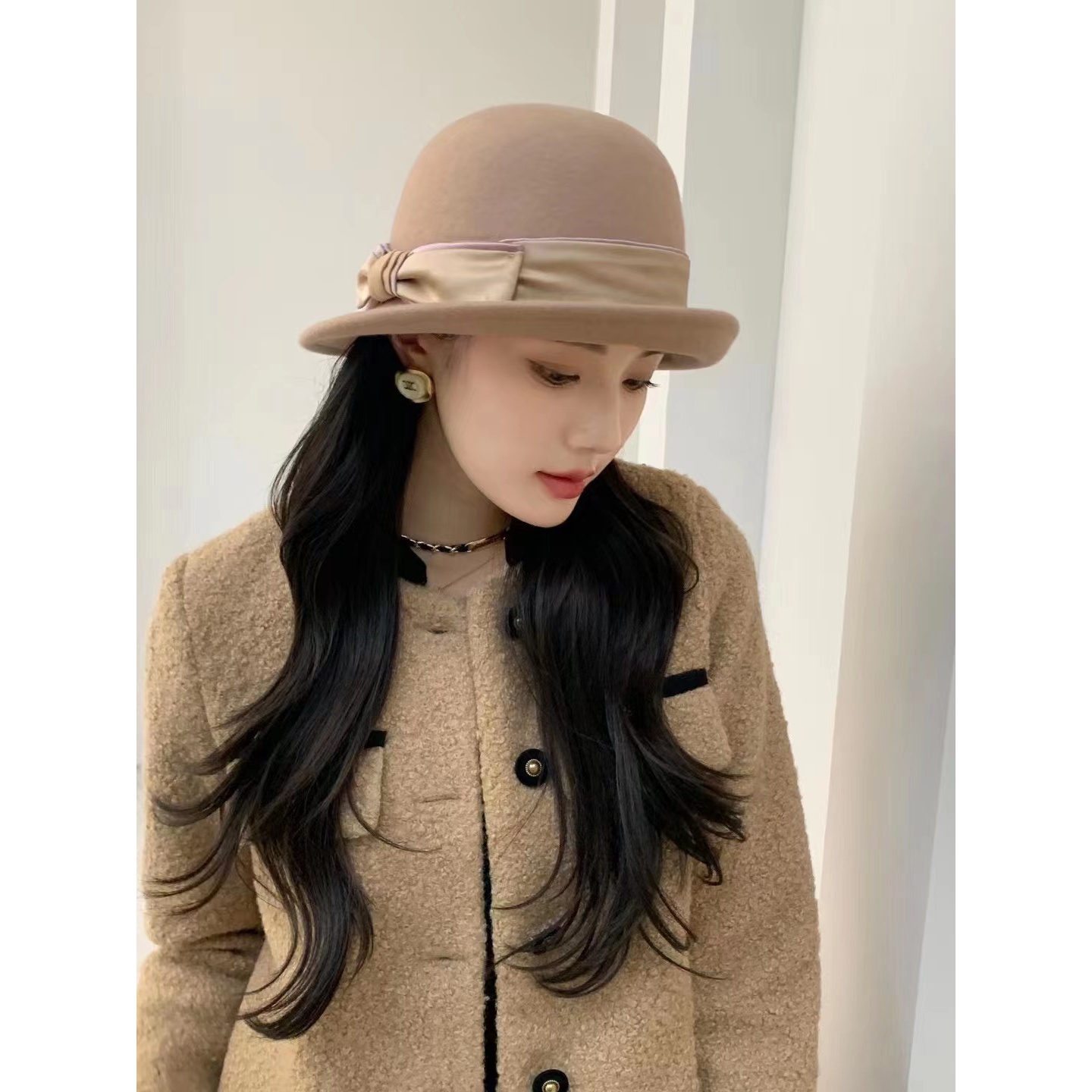 秋冬羊毛灯罩帽女名媛法式轻奢风优雅毛呢礼帽街拍宽檐呢子毡帽潮