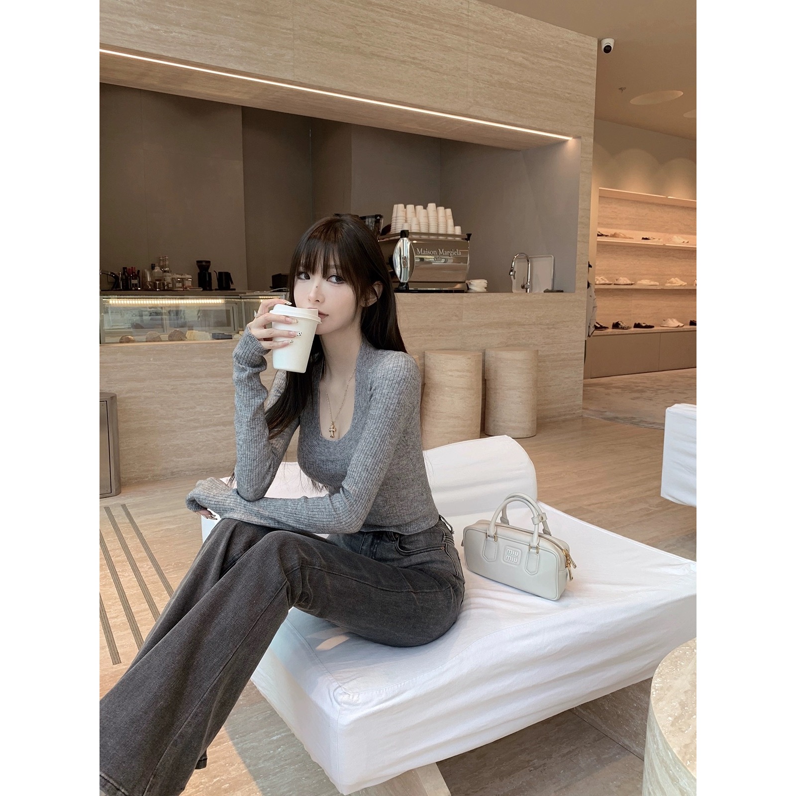 U领显瘦纯欲性感修身外穿百搭套头针织上衣女洋气辣妹简约打底衫