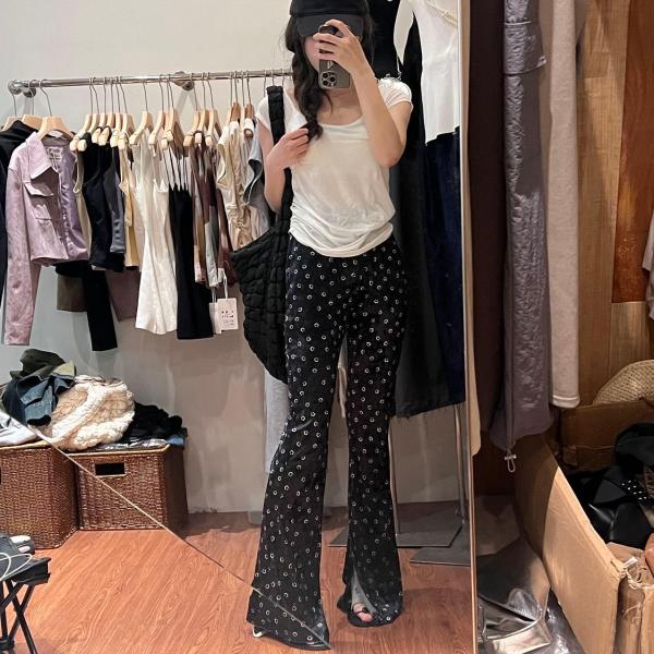 6223泡菜笑脸丝绒微喇开衩裤