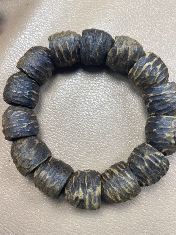 A21达拉干随形手串个性独特香味浓郁