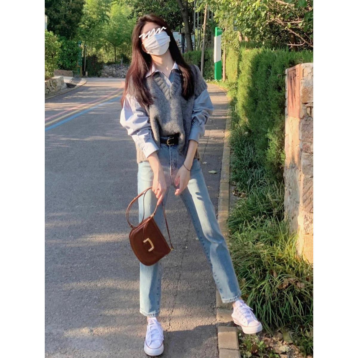 茶系秋装搭配一整套时尚减龄针织马甲衬衫盐系韩剧穿搭三件套装女