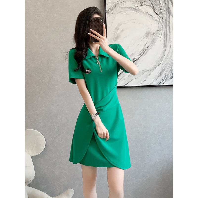 设计感小众绿色连衣裙女夏收腰显瘦遮肚子polo领短袖裙子法式气质