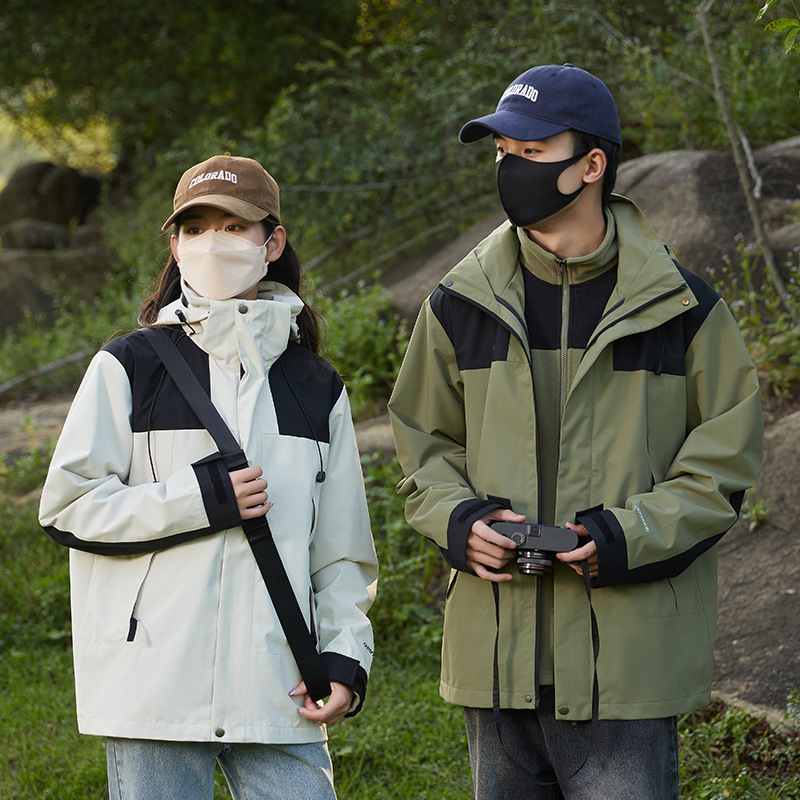大码休闲户外加绒新款羽绒服保暖冲锋衣山系加厚款三合一内胆防风
