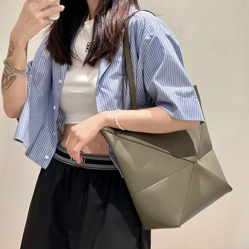 菱格几何折叠包两个尺寸16CM  25CM